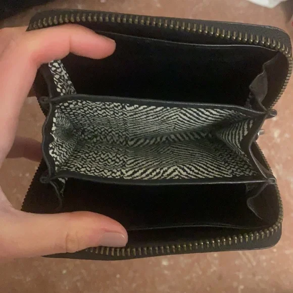 Rebecca minkoff wallet - Picture 4 of 4